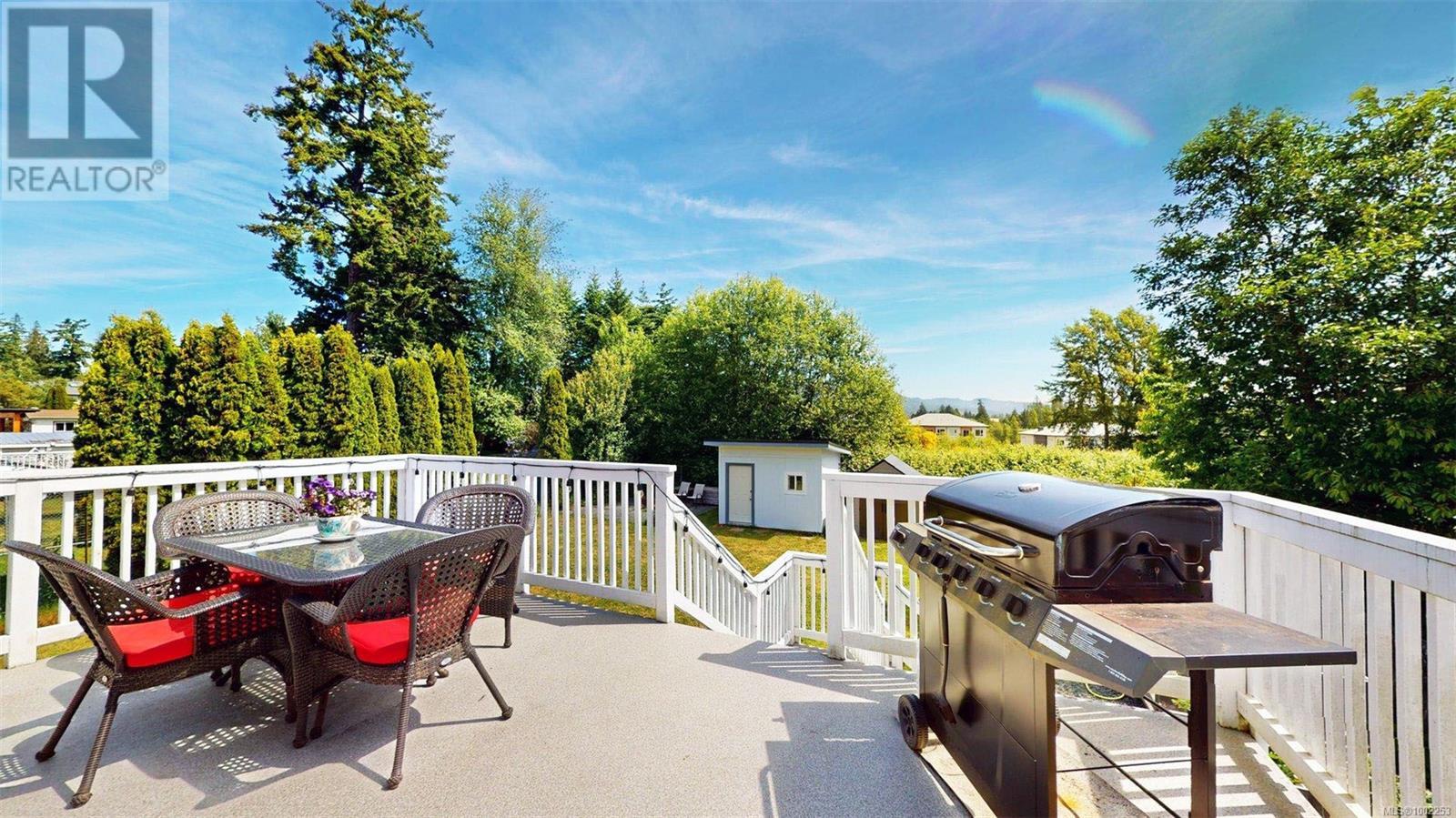 Photo 10 of 2113 Amethyst Way, Sooke BC
