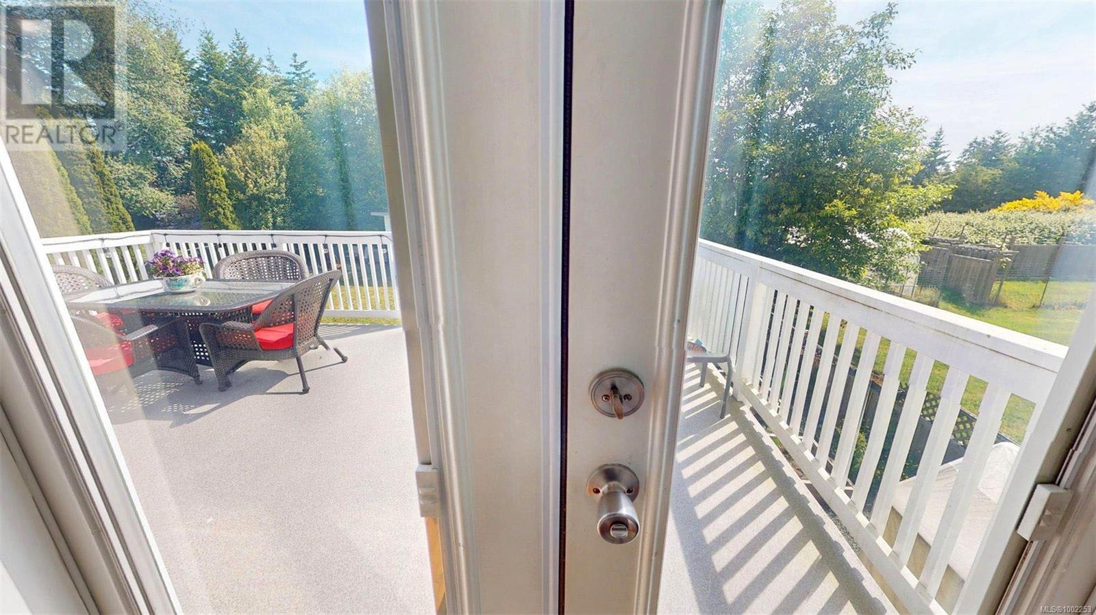 Photo 7 of 2113 Amethyst Way, Sooke BC