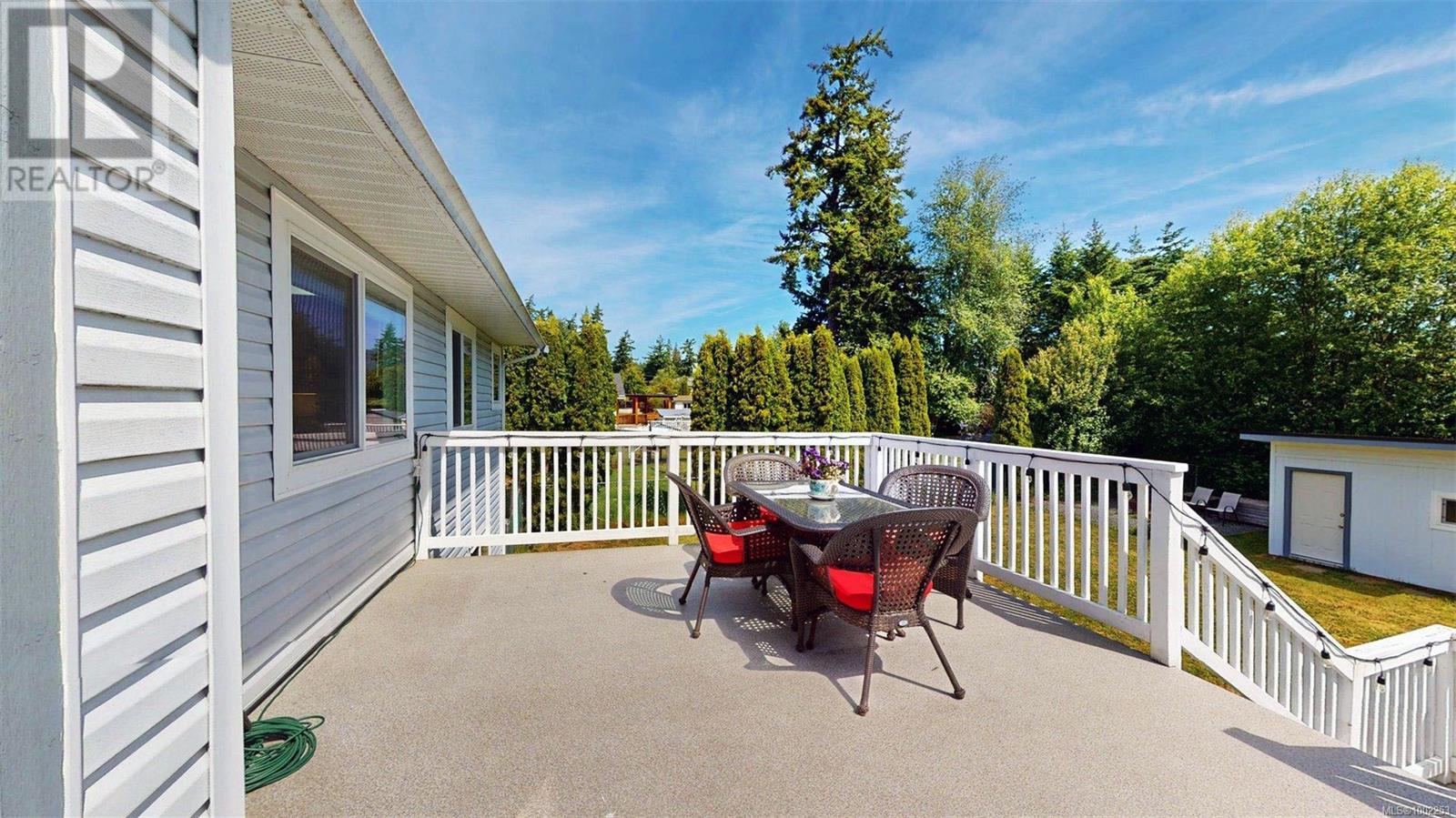 Photo 9 of 2113 Amethyst Way, Sooke BC