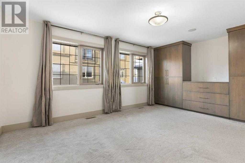 Single Family House for Sale in    Street SW Killarney/Glengarry Calgary 