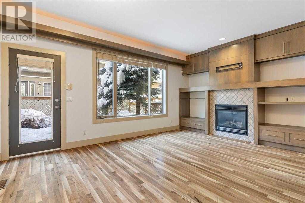 Single Family House for Sale in    Street SW Killarney/Glengarry Calgary 