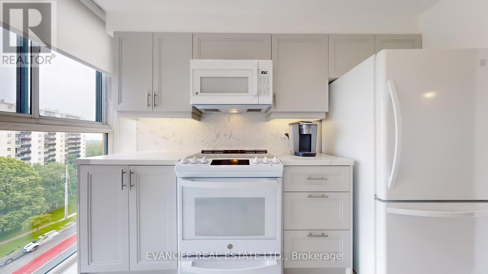 Photo 13 of 904 90 Dale Avenue, Toronto ON