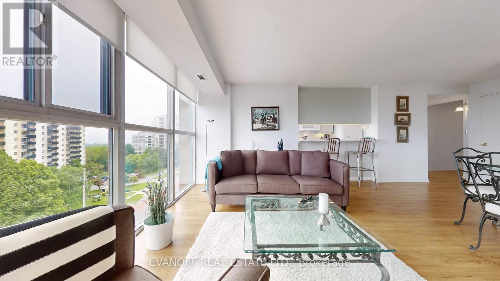 Photo 6 of 904 90 Dale Avenue, Toronto ON