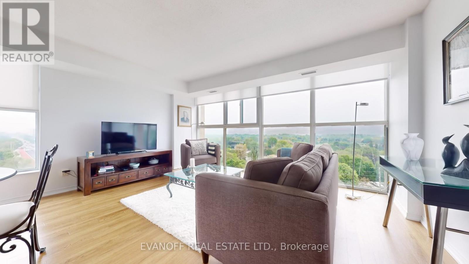 Photo 7 of 904 90 Dale Avenue, Toronto ON