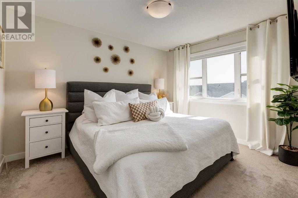 Single Family House for Sale in  Crestridge Common SW Crestmont Calgary 