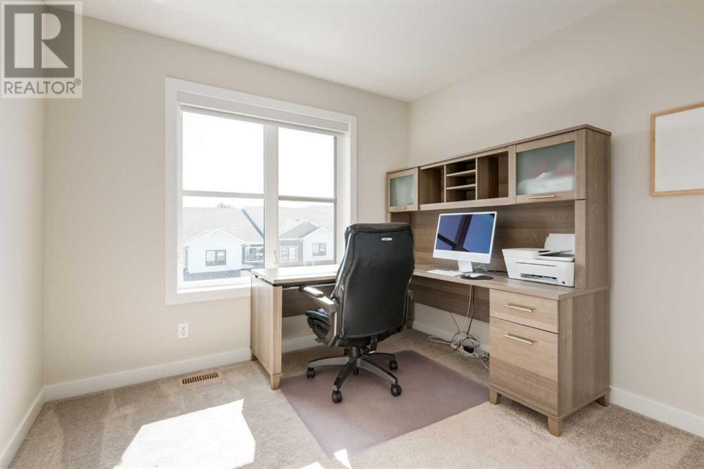 Single Family House for Sale in  Crestridge Common SW Crestmont Calgary 