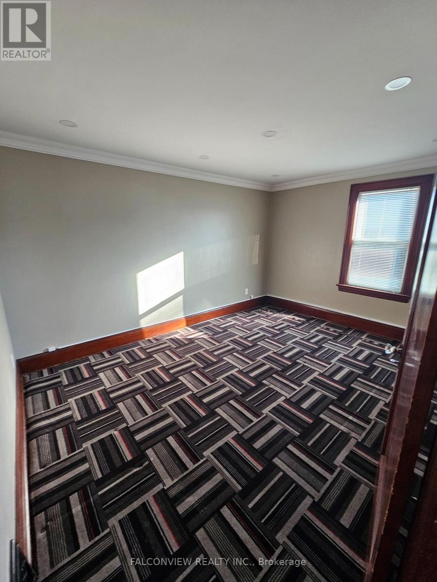 Photo 10 of 7961 Jane Street, Vaughan ON