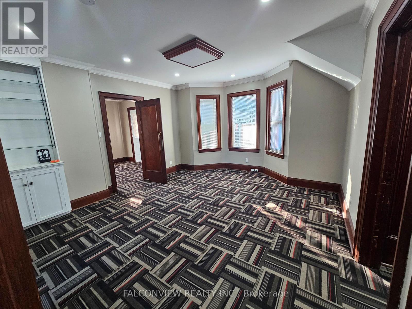 Photo 2 of 7961 Jane Street, Vaughan ON
