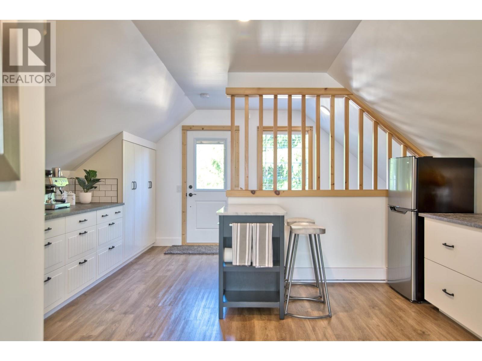 5740-42 NICKERSON ROAD, Sechelt