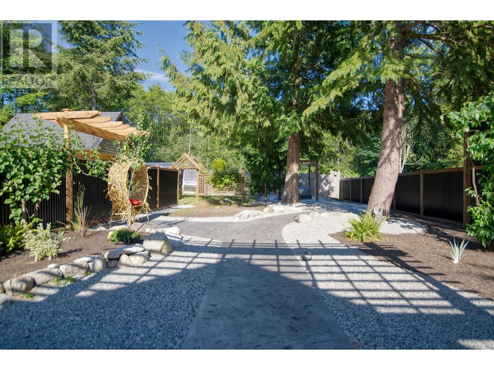 5740-42 NICKERSON ROAD, Sechelt