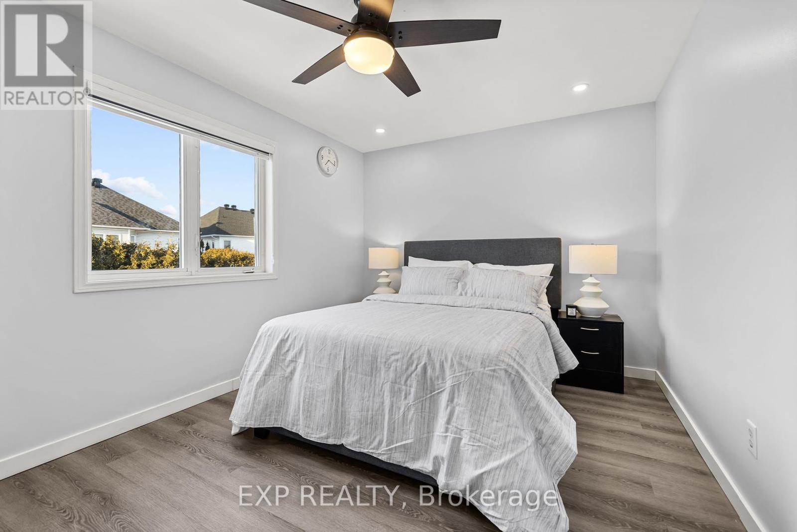 Photo 19 of 2151 Avebury Drive, Ottawa ON
