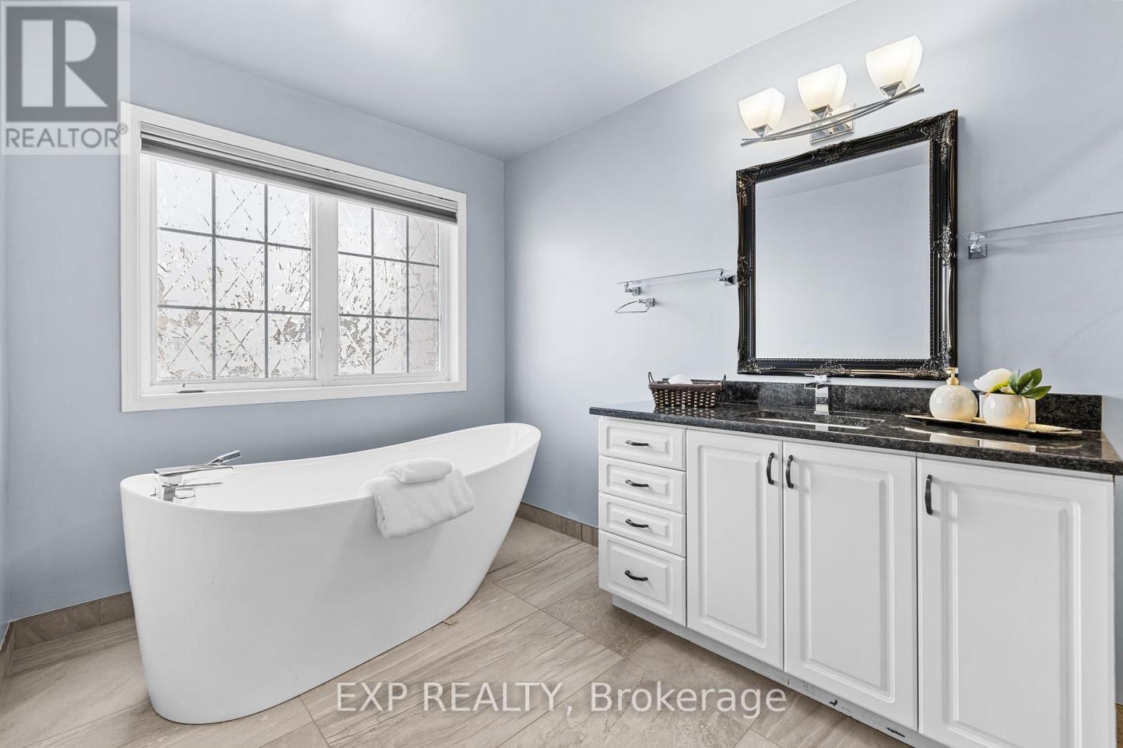 Photo 24 of 2151 Avebury Drive, Ottawa ON