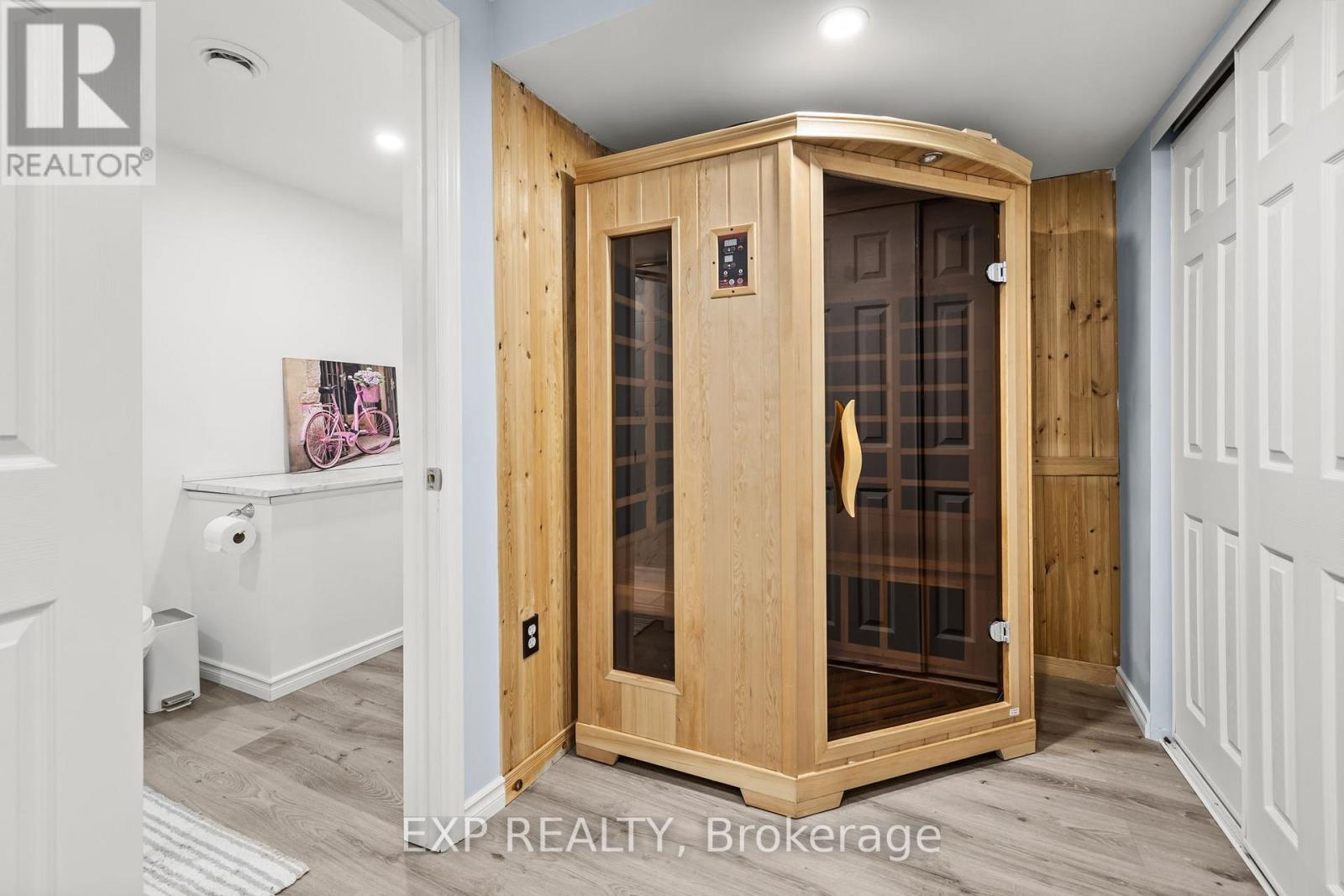 Photo 31 of 2151 Avebury Drive, Ottawa ON