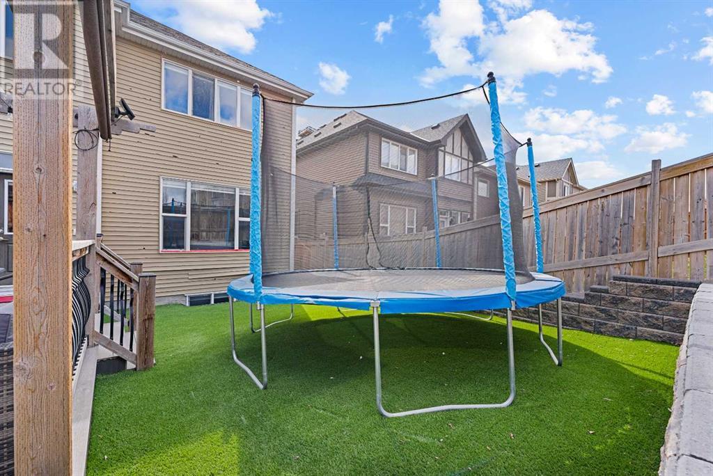 Single Family House for Sale in  Sherwood Square NW Sherwood Calgary 