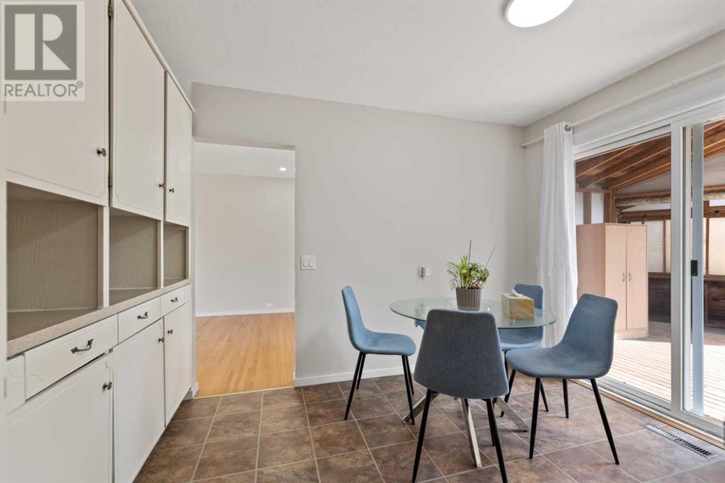 Single Family House 4 Level for Sale in  Barrett Drive NW Brentwood Calgary 