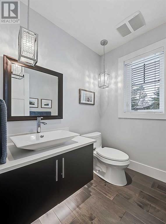 Single Family House for Sale in  Rosetree Road NW Rosemont Calgary 