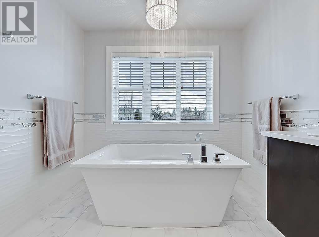 Single Family House for Sale in  Rosetree Road NW Rosemont Calgary 