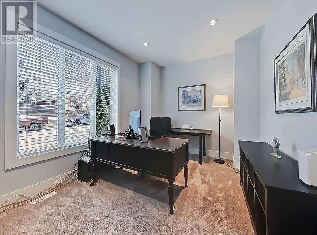 Single Family House for Sale in  Rosetree Road NW Rosemont Calgary 