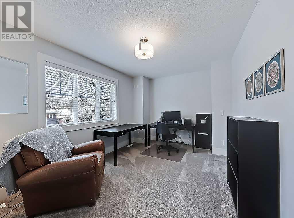 Single Family House for Sale in  Rosetree Road NW Rosemont Calgary 