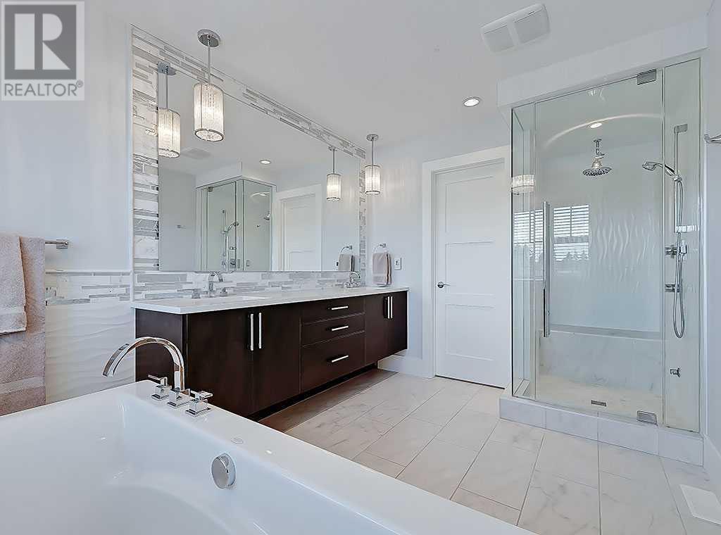Single Family House for Sale in  Rosetree Road NW Rosemont Calgary 