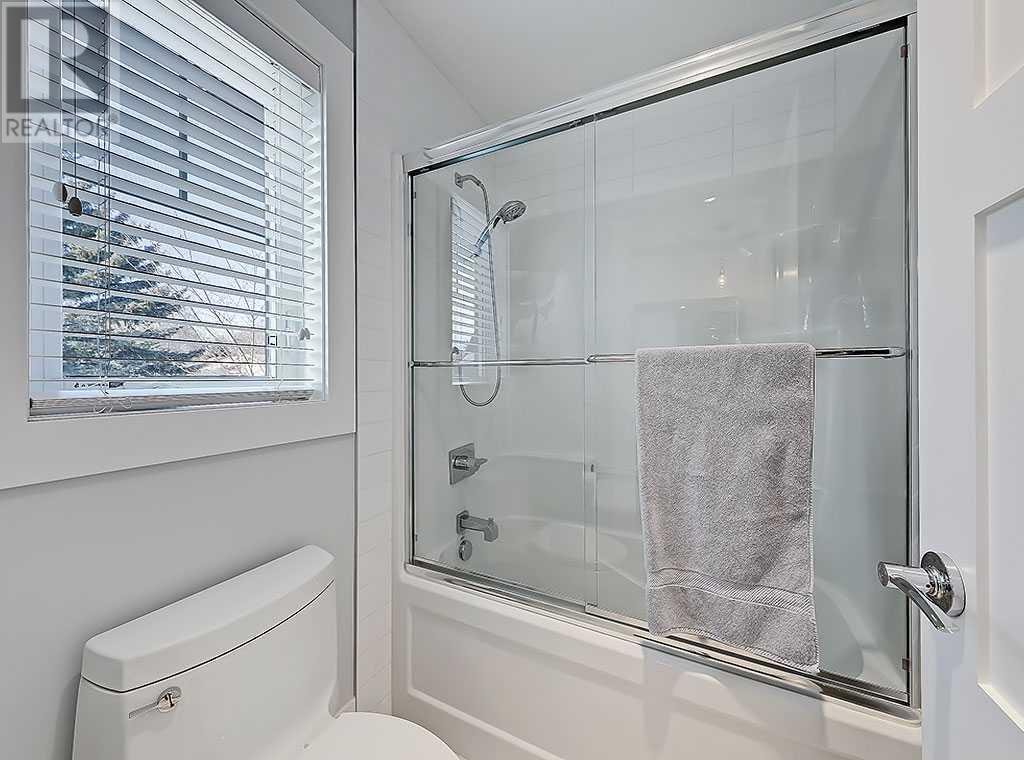 Single Family House for Sale in  Rosetree Road NW Rosemont Calgary 