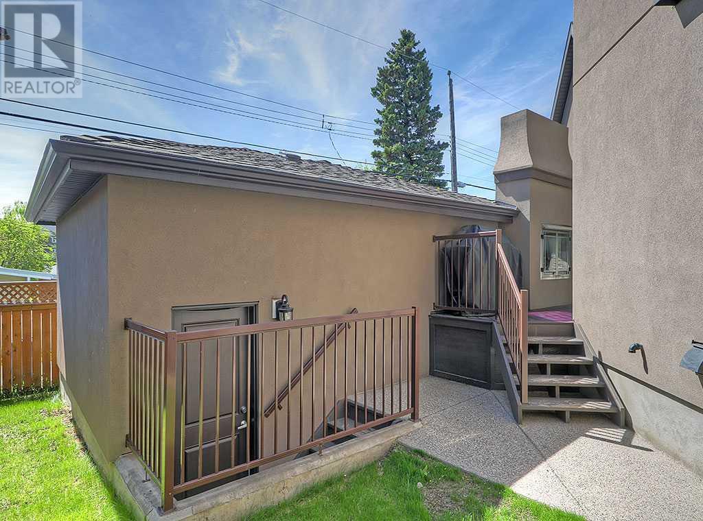 Single Family House for Sale in  Rosetree Road NW Rosemont Calgary 