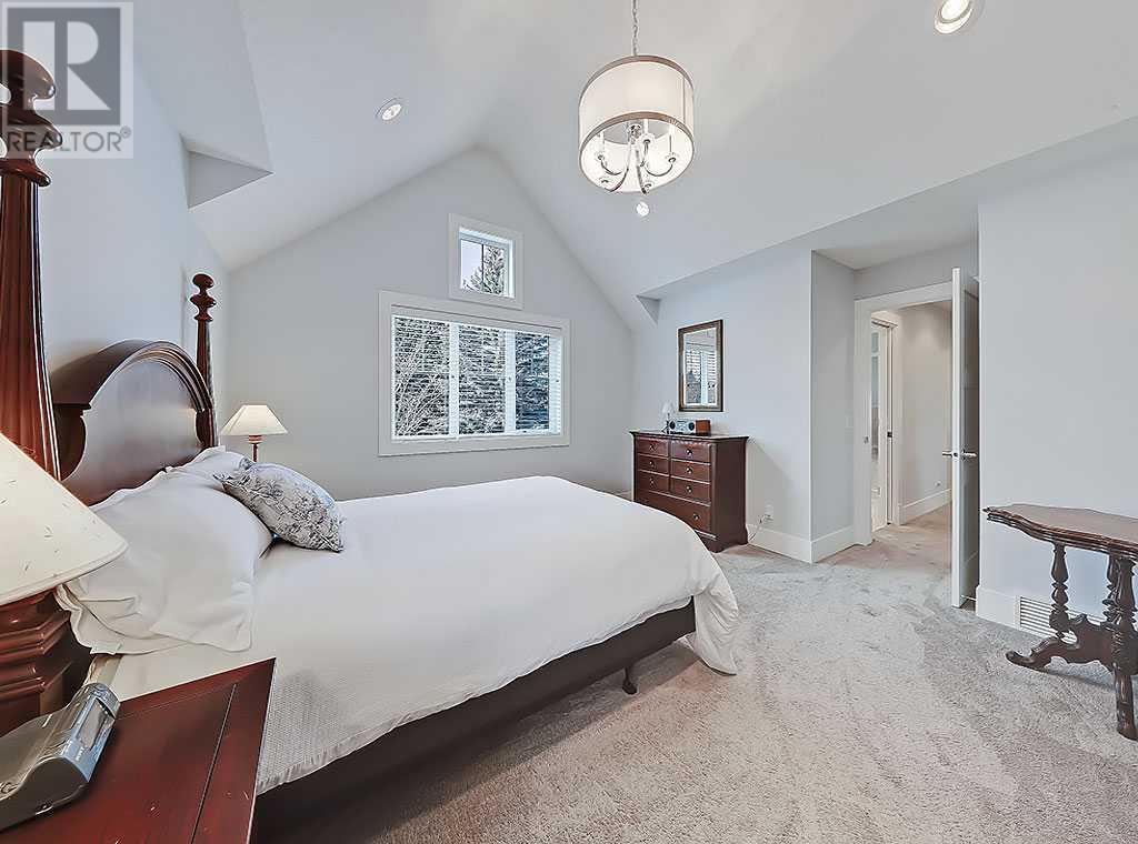 Single Family House for Sale in  Rosetree Road NW Rosemont Calgary 