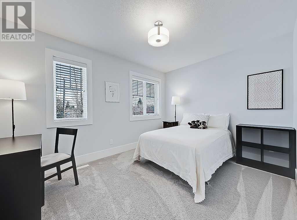 Single Family House for Sale in  Rosetree Road NW Rosemont Calgary 
