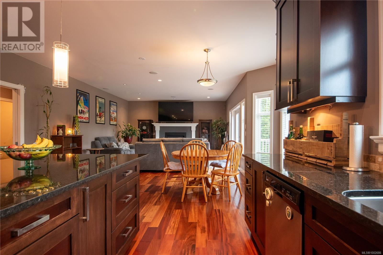 468 Wain Rd, North Saanich