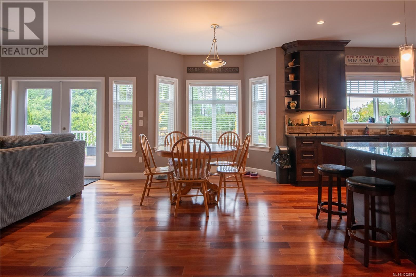 468 Wain Rd, North Saanich