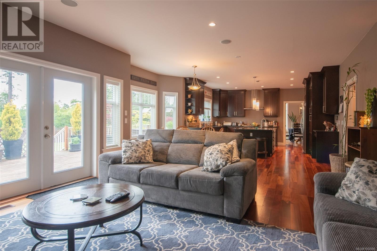 468 Wain Rd, North Saanich