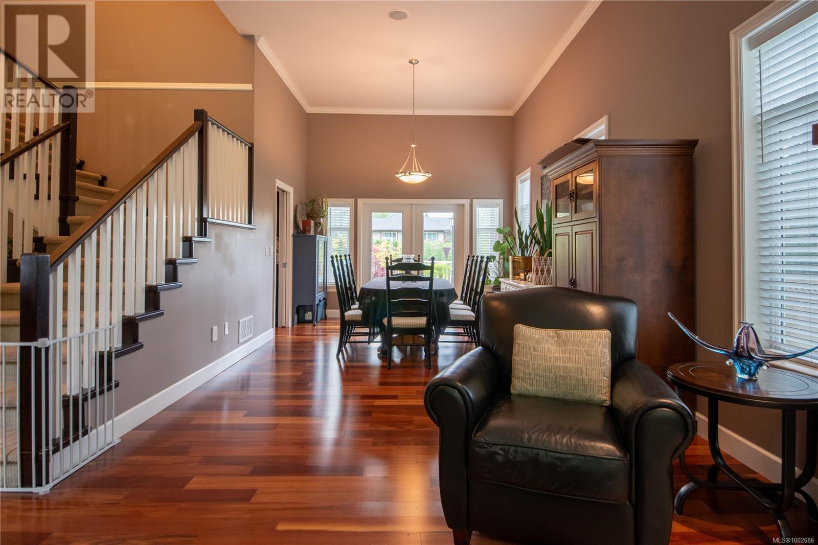 468 Wain Rd, North Saanich