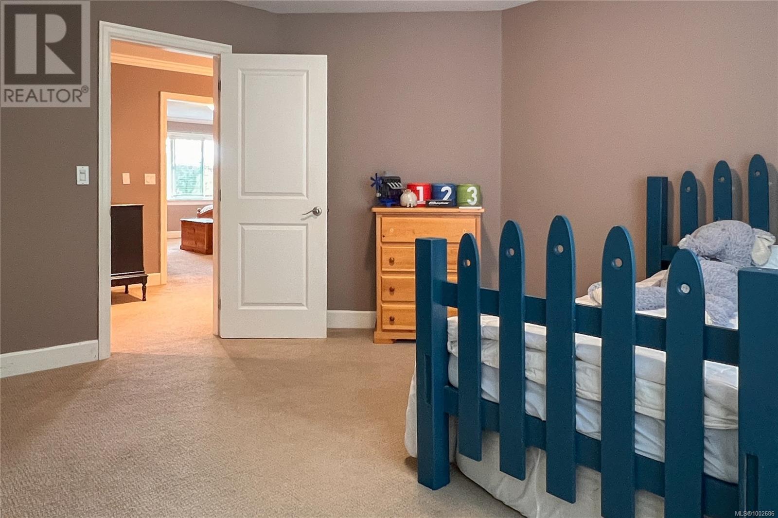 468 Wain Rd, North Saanich