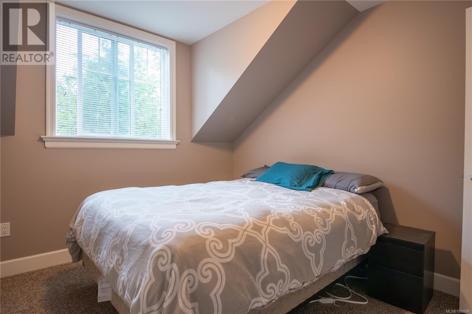 468 Wain Rd, North Saanich