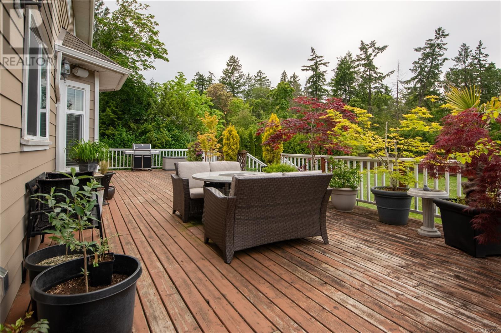468 Wain Rd, North Saanich