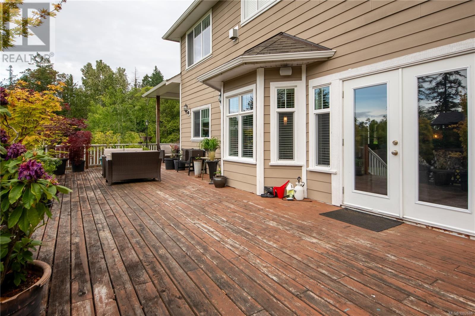 468 Wain Rd, North Saanich