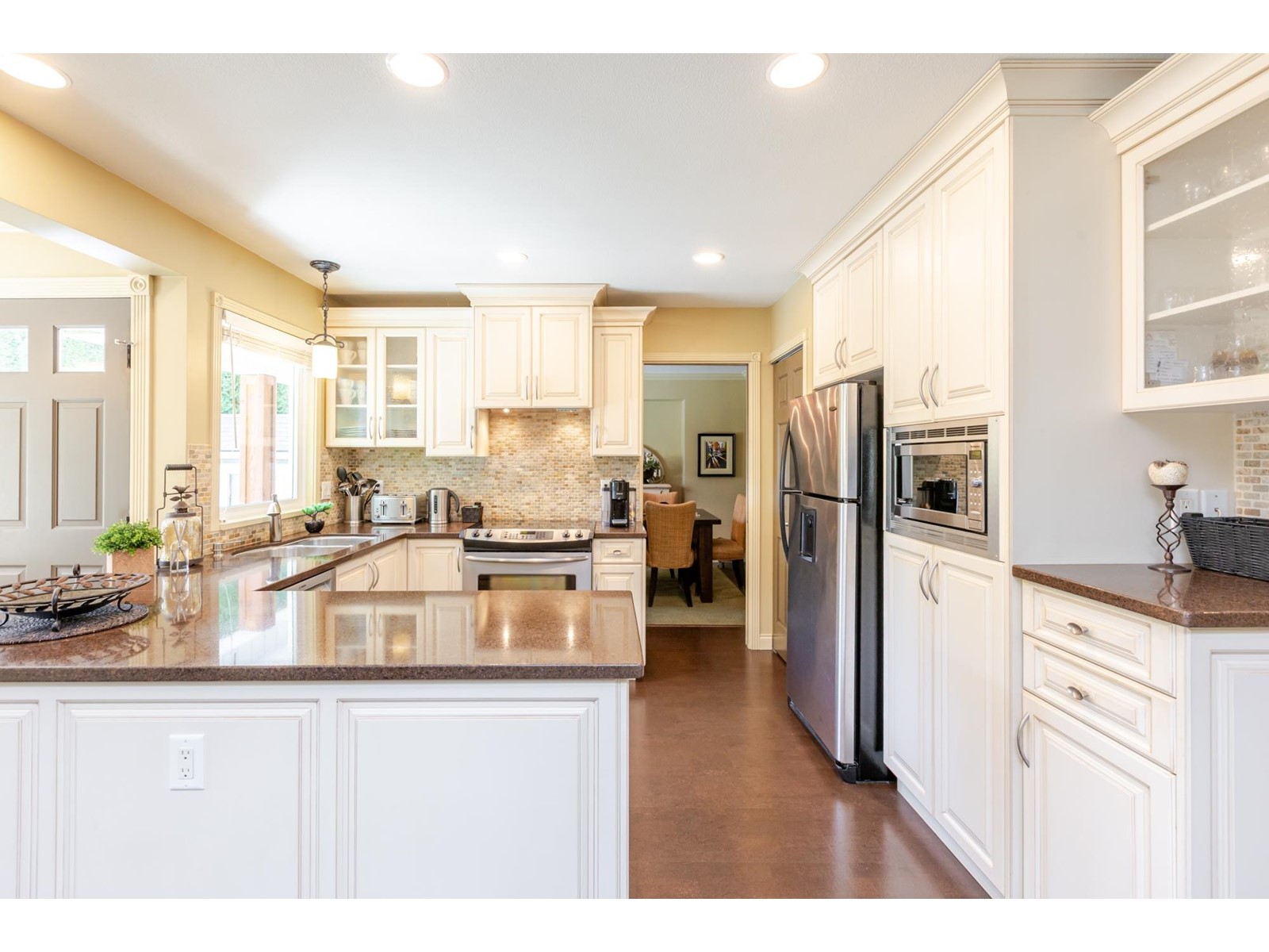 Photo 10 of 6320 122 A Street, Surrey BC