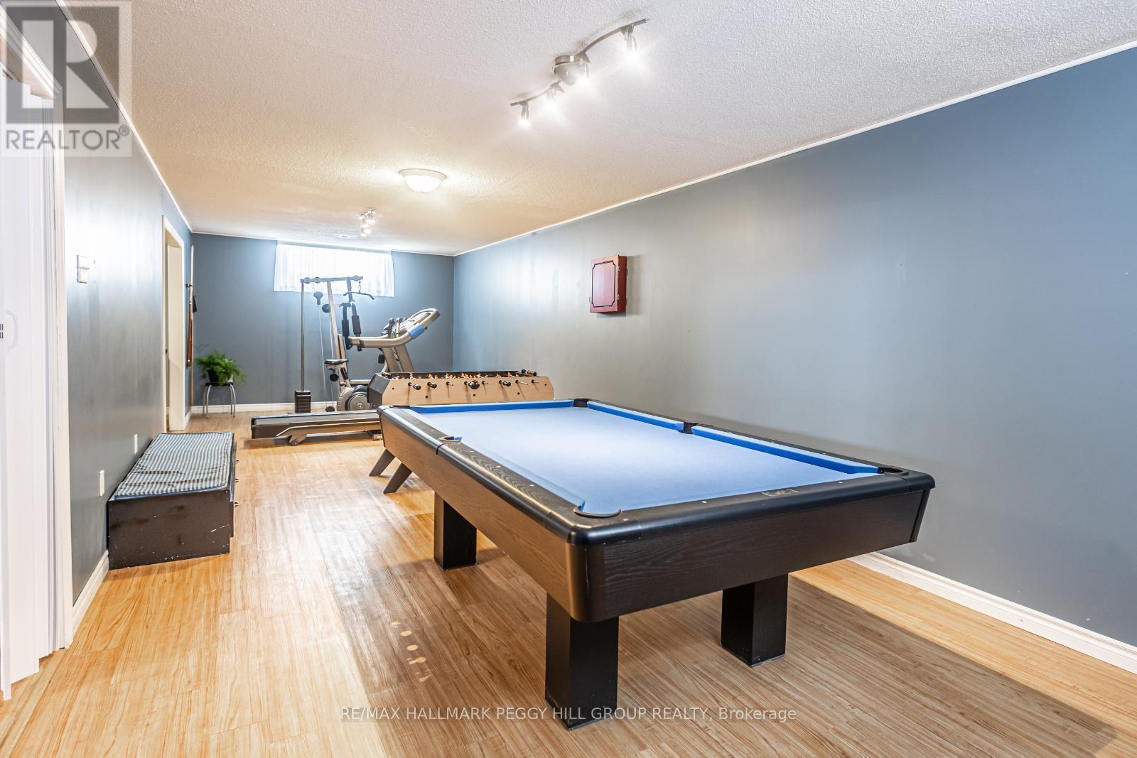 Photo 3 of 115 Lions Gate Boulevard, Barrie ON