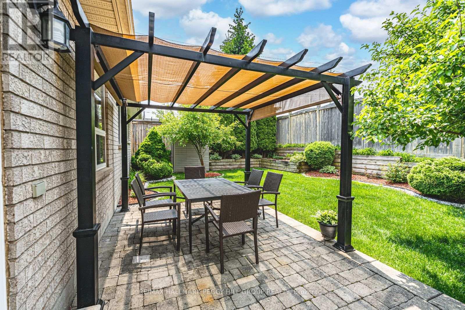 Photo 15 of 115 Lions Gate Boulevard, Barrie ON