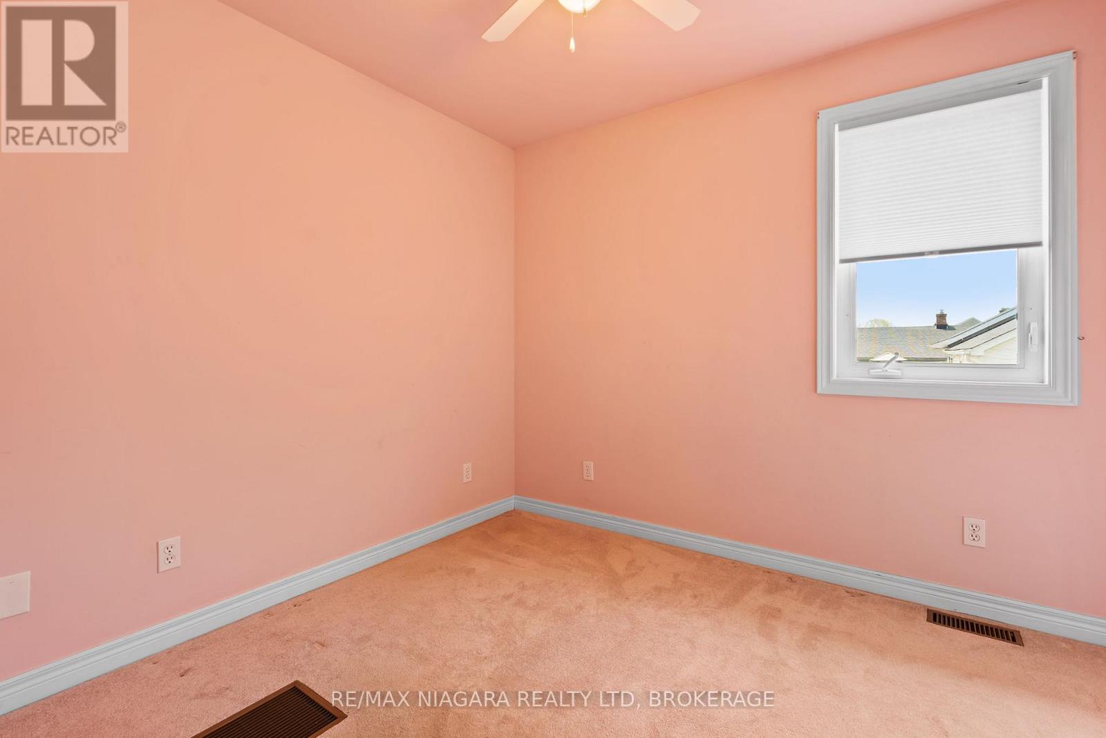 Photo 15 of 113 Linwood Avenue, Port Colborne ON