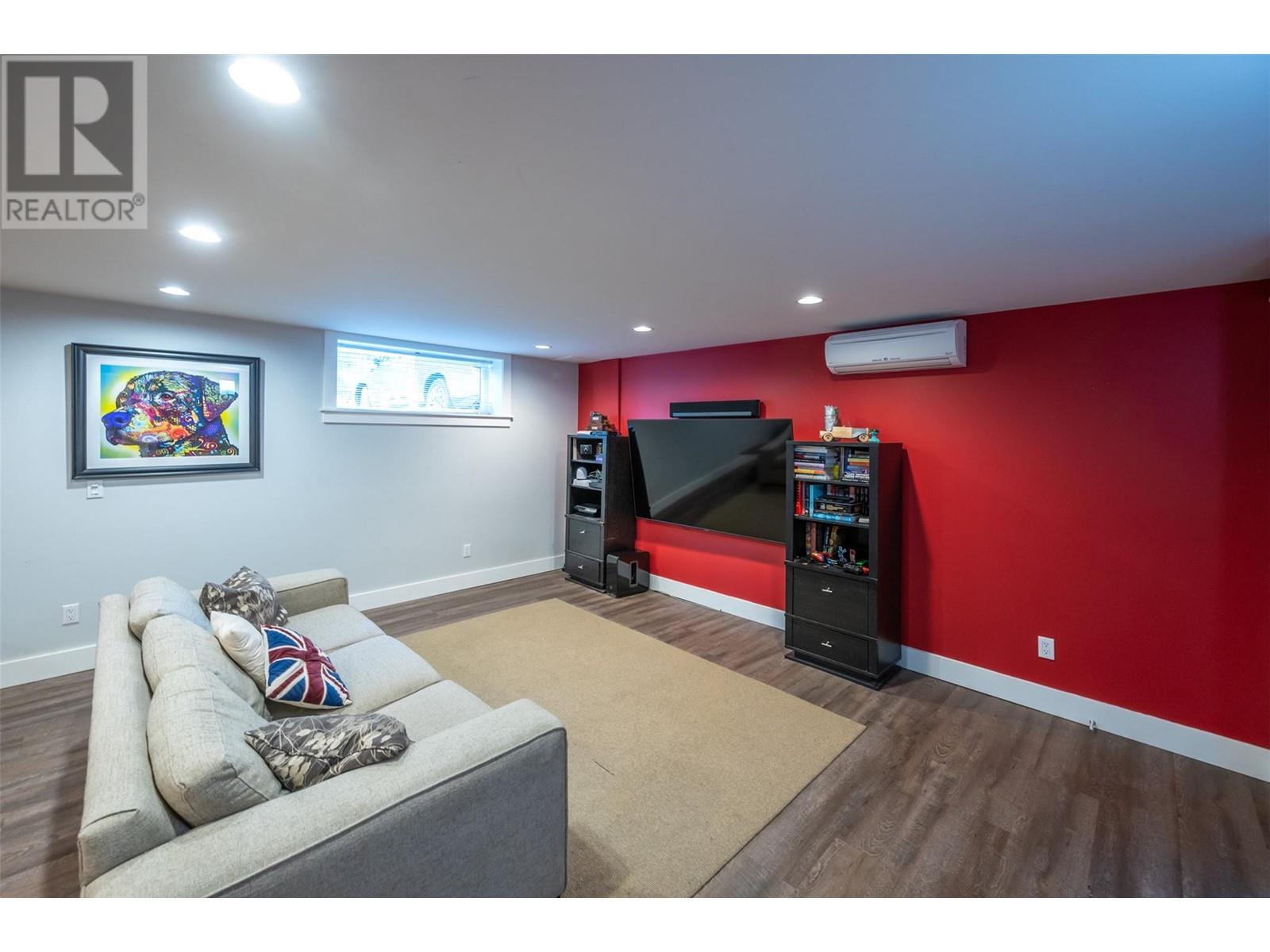  5545 Sawmill Road, Oliver