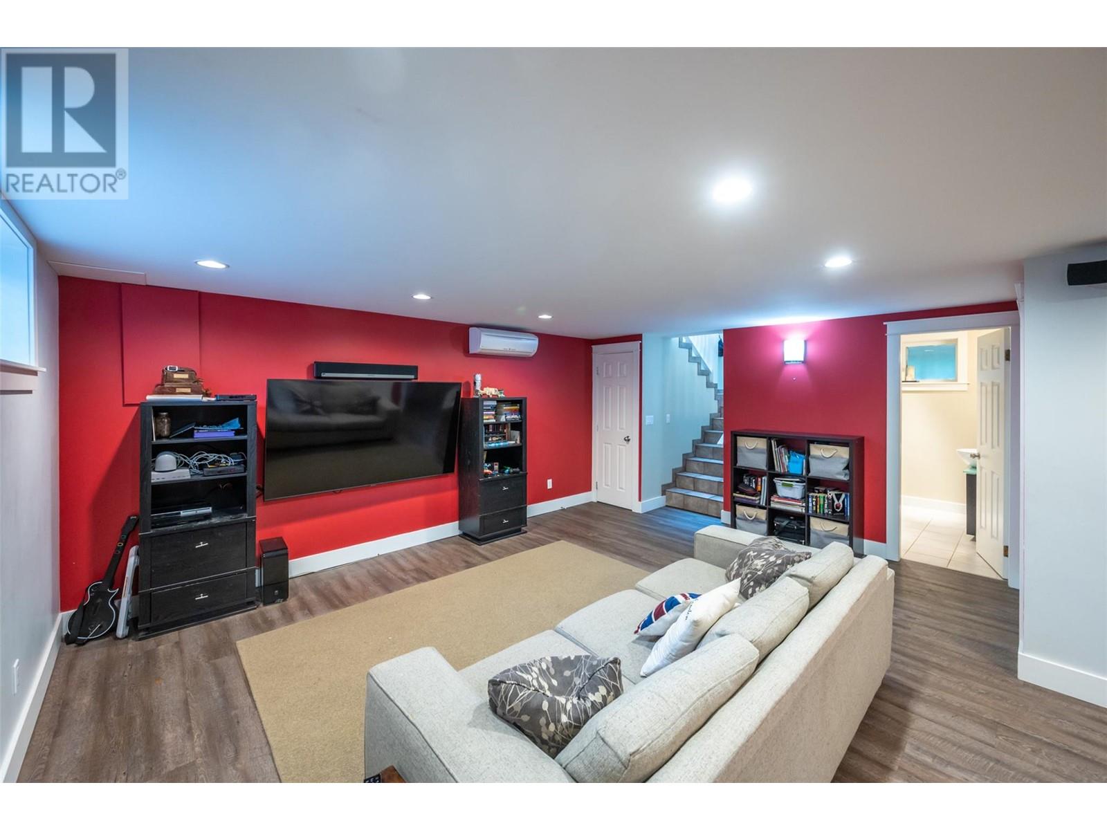  5545 Sawmill Road, Oliver