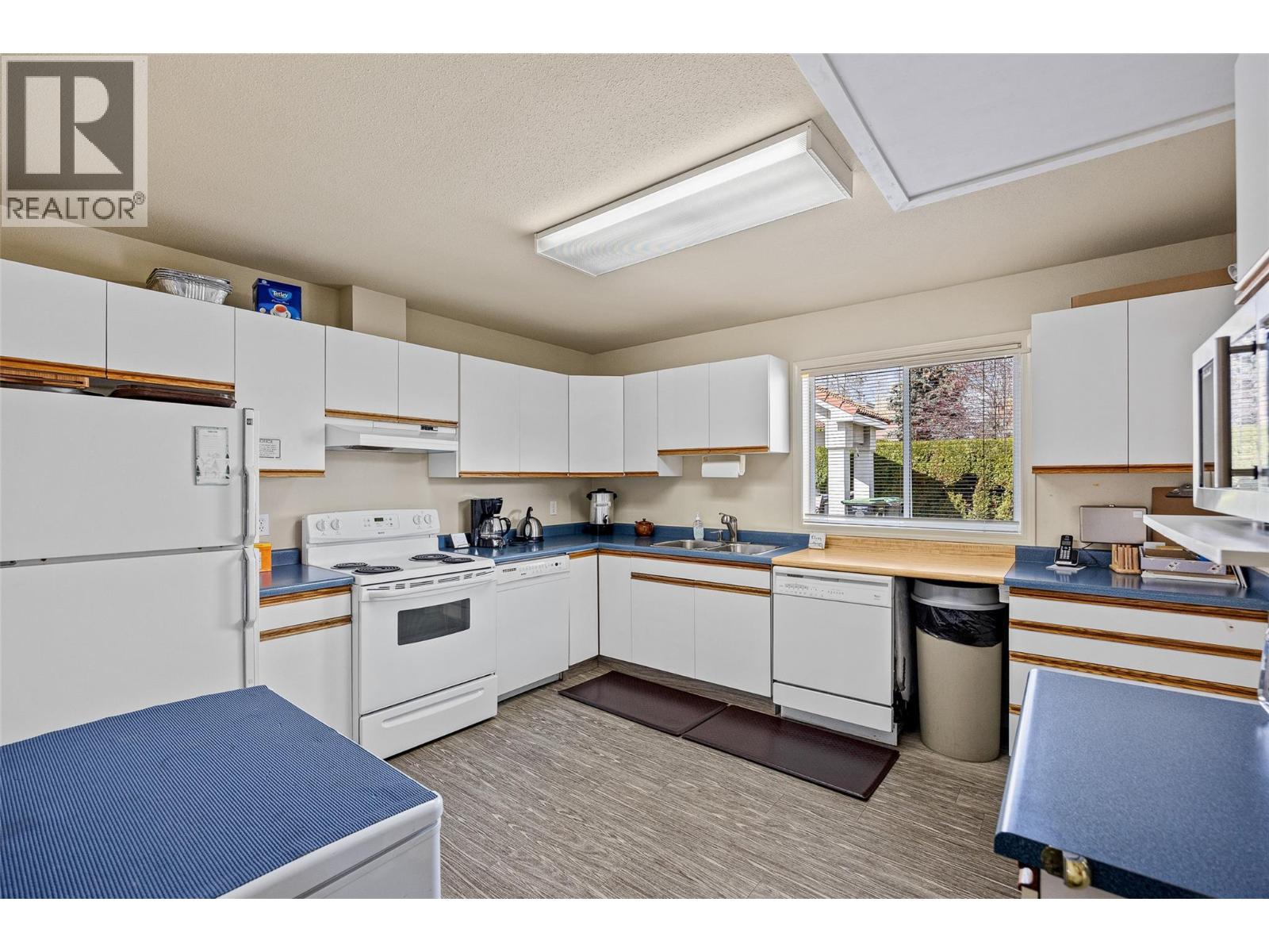 116 650 Lexington Drive, Kelowna