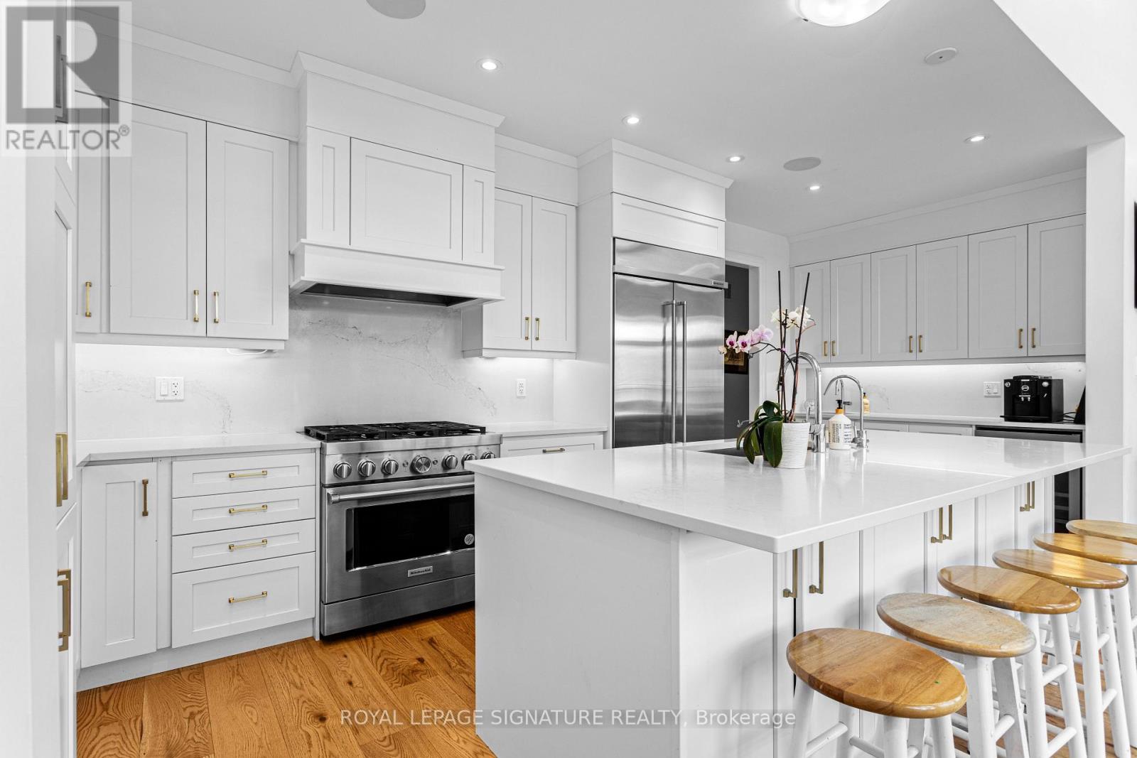 Photo 33 of 85 Holtby Court, Scugog ON
