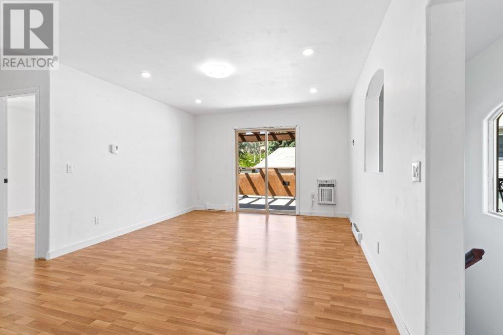 4170 Lake Avenue, Peachland