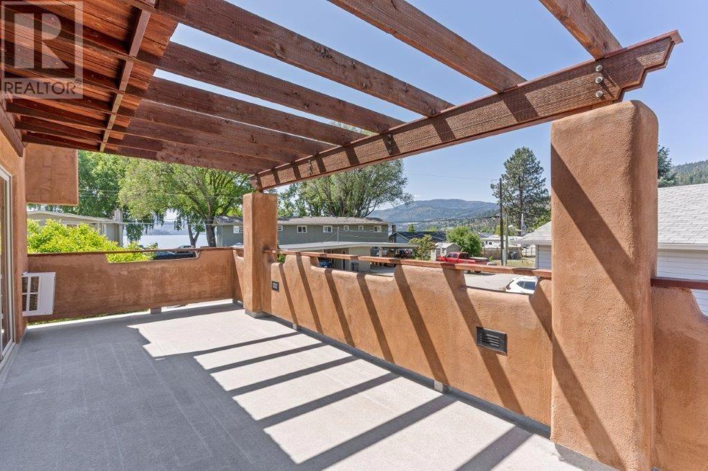 4170 Lake Avenue, Peachland