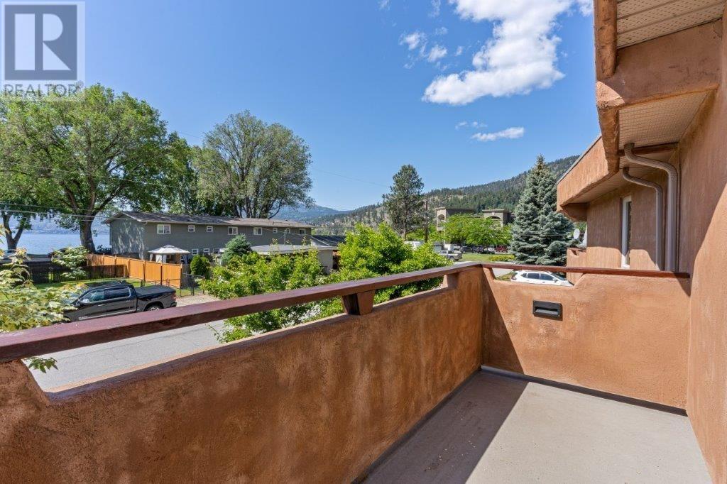 4170 Lake Avenue, Peachland