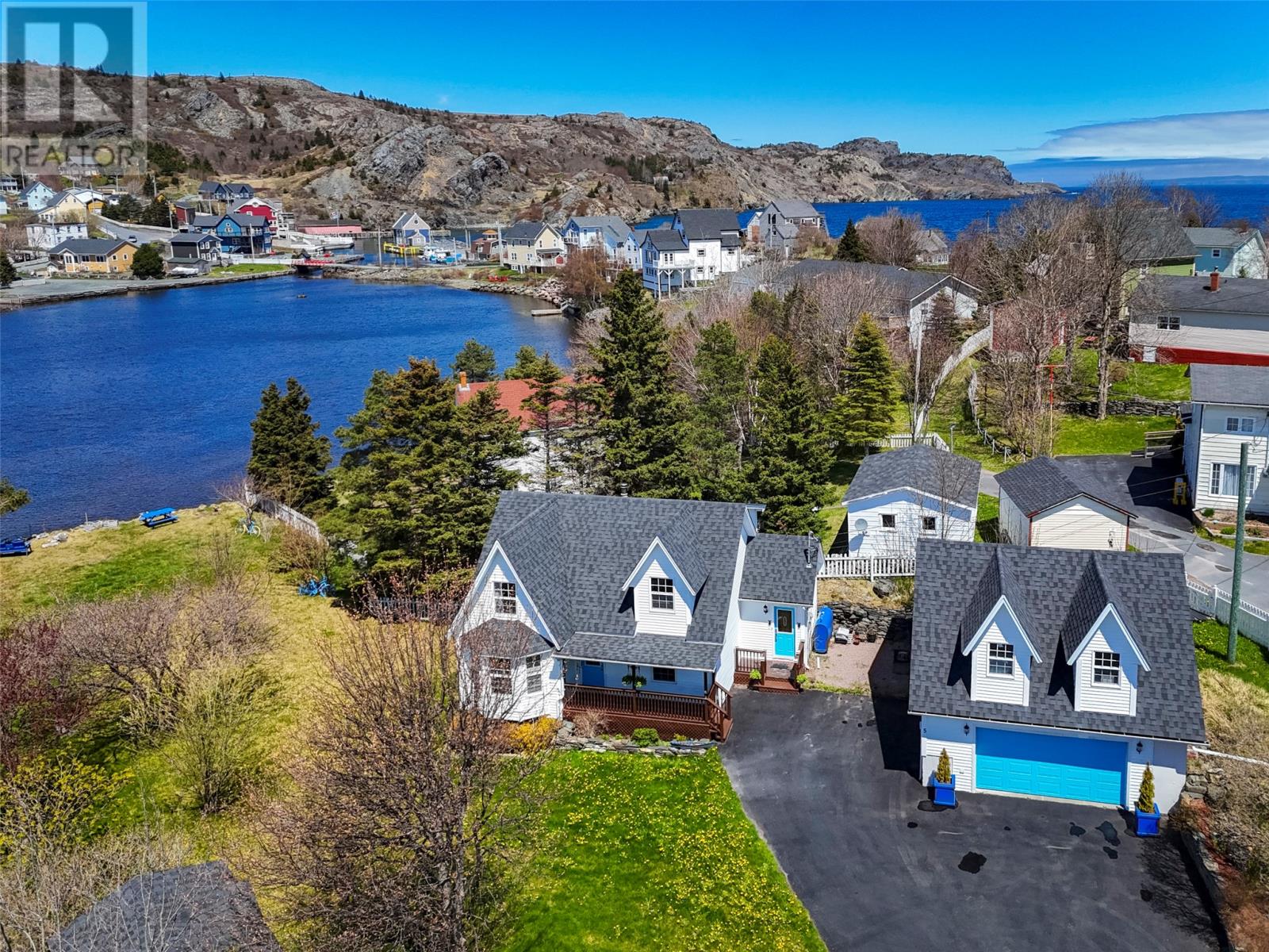 Photo 1 of 5 7 Magistrates Hill, Brigus NL