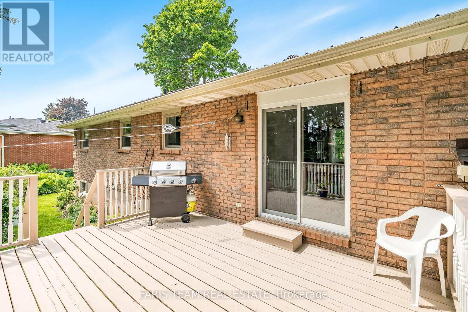 Photo 23 of 13 Jardine Crescent, Clearview ON