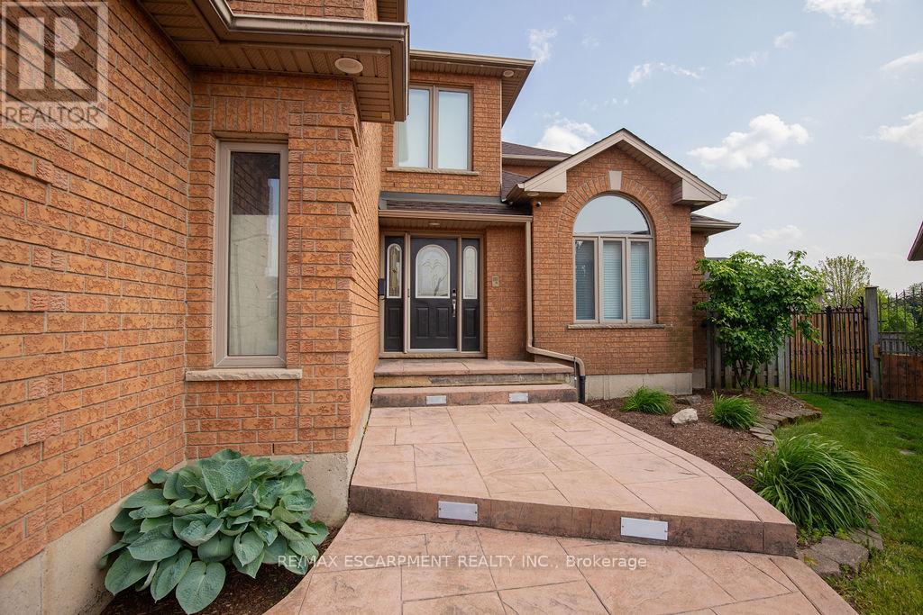 Photo 11 of 177 Claudette Gate, Hamilton ON